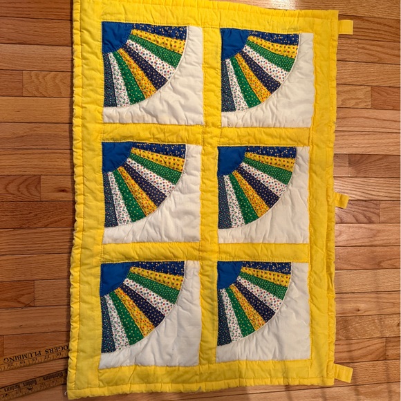 Colorful Fan Pattern Handmade Quilt Wall Art Cottagecore Prarie - Picture 2 of 5